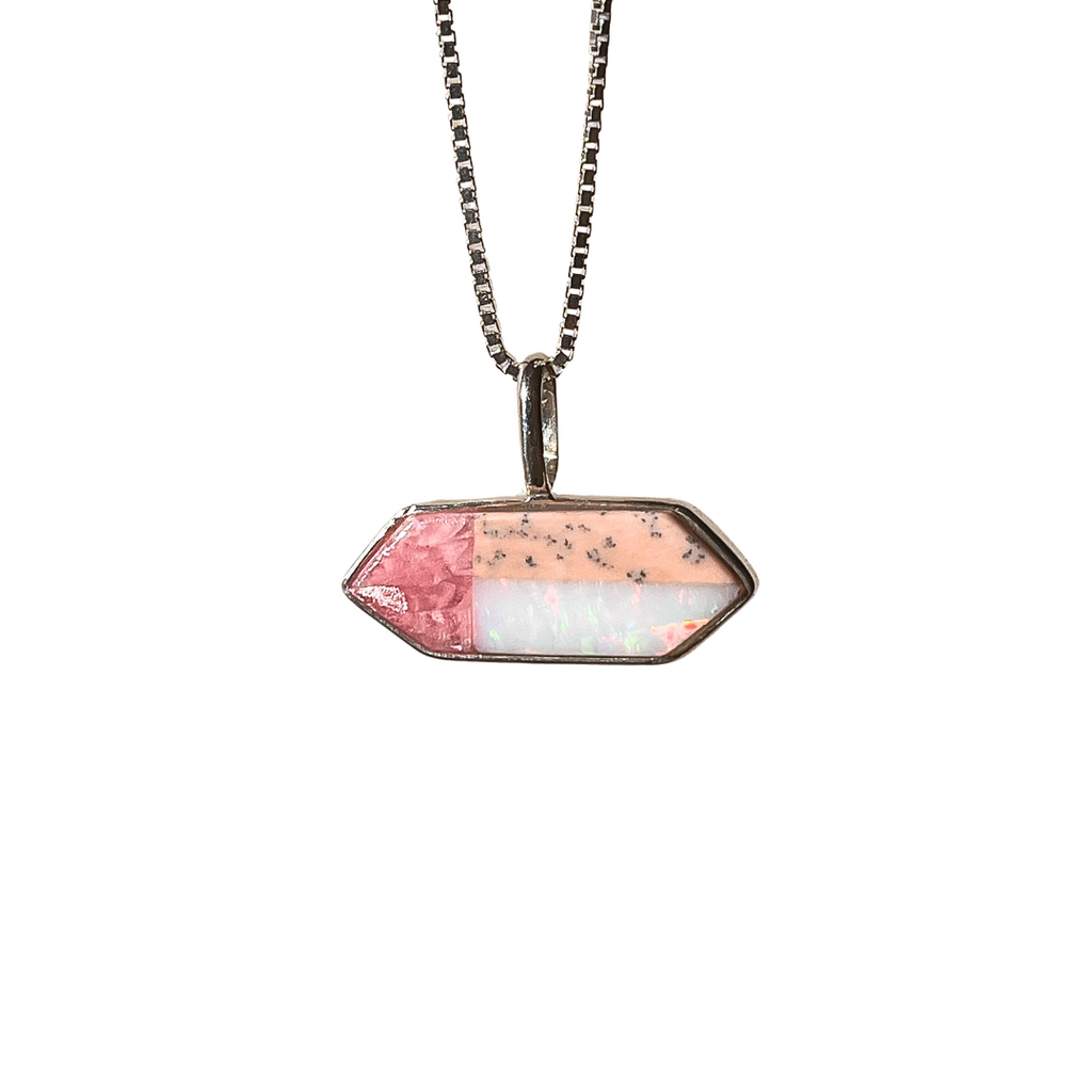 East/West Pointed Necklace - Pink