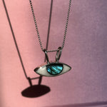 Glimpse Pendant Necklace - Labradorite - 23mm