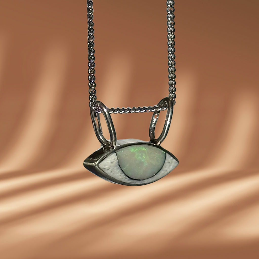 Glimpse Pendant Necklace - Opal (A)