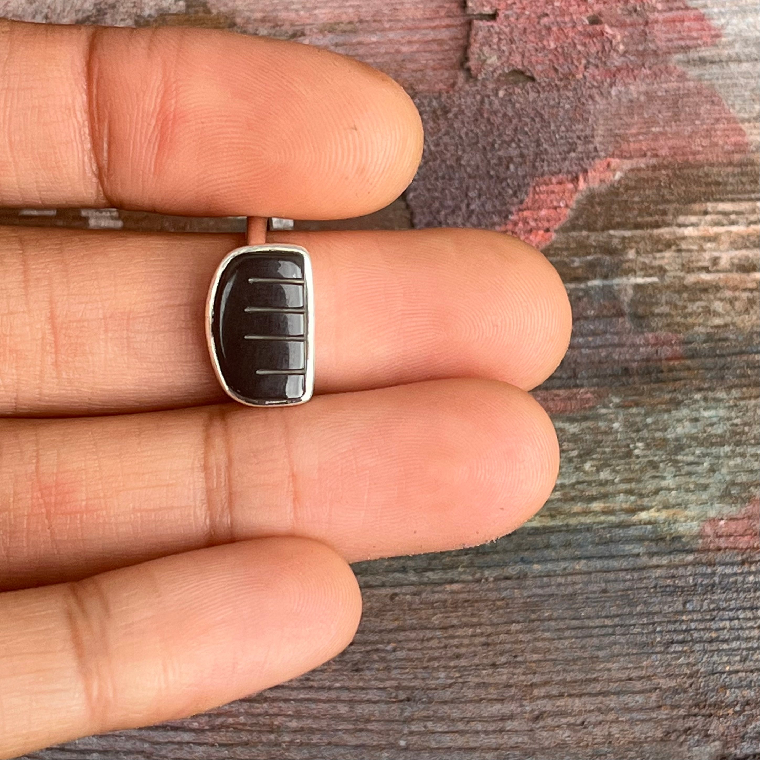 Mini Blk Jade Comb Ring - Size 8